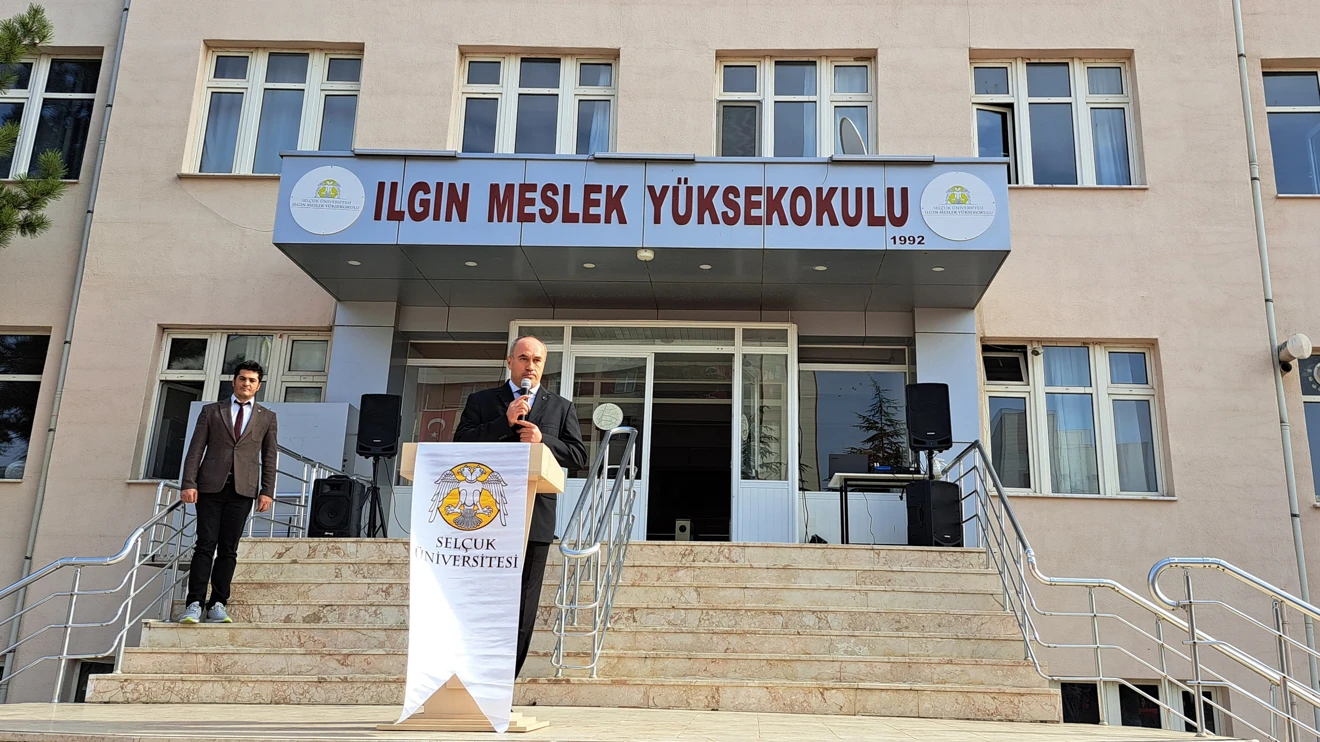 Selçuk Üniversitesi Ilgın MYO’da '100 Yıldır Yanan Meşale: Cumhuriyet' etkinliği düzenlendi